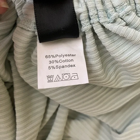 Shein • Dress - Picture 6 of 6